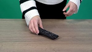 TechniSat DIGITRADIO 372 CD IR – Stereo Internetradio mit DAB+, UKW, CD-Player, WLAN, Bluetooth, Farbdisplay, USB, AUX, Kopfhöreranschluss, Wecker, 10 W, App-Steuerung und Fernbedienung - Silber