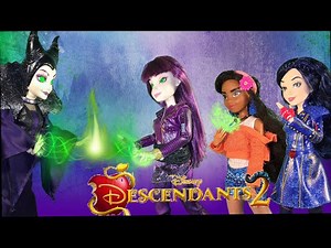 Mal Fights Maleficent To Protect Auradon! Daughter Moana Helps Disney Descendants 2 doll episode 8