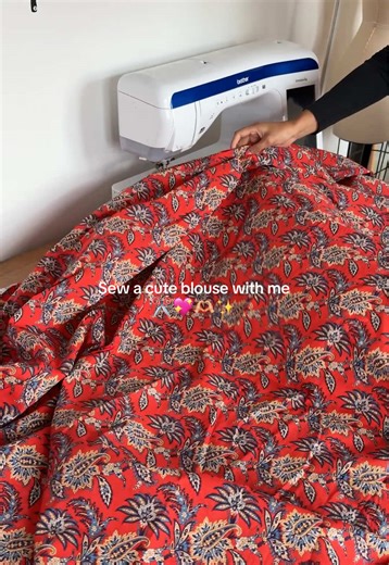 Sewing The Faye Blouse: Ruffled Neckline Tutorial