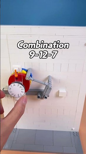 I updated the combination lock! #lego #legomoc #lock