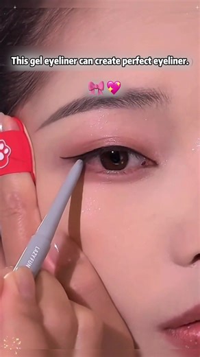 Best Gel Eyeliner for Smooth Application