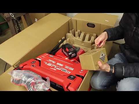 Milwaukee M18 Fuel 21" Self-Propelled Lawn Mower Unboxing & Walk Around