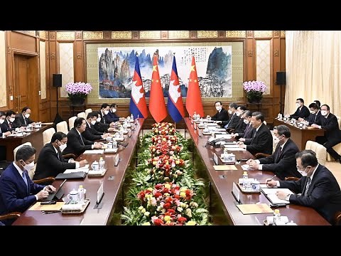 Xi Jinping rencontre le PM cambodgien Hun Sen