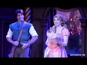 [HD] Rapunzel & Flynn Rider "I See The Light" Live at Disneyland