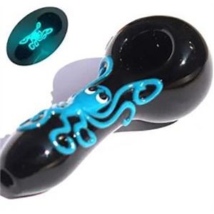 [Hot Item] Customized Night Luminous Glass Hand Pipe Black Glass Pipes Smoking Tobacco Pipes Thick Glass Spoon Pipe