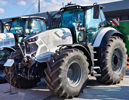 Clarkson’s Farm: Die bunte Traktoren-Flotte von Jeremy Clarkson