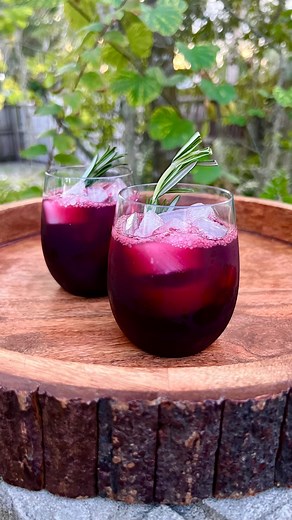 Typhanie Stewart | Sorrel (hibiscus drink) 🇯🇲 Mommy’s recipe is special because, while all the traditional ingredients are used to create the base, she... | Instagram