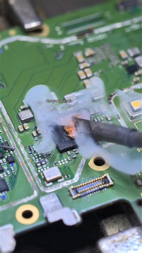 Please do not use this method of removing the IC...😂📲🛠️✅