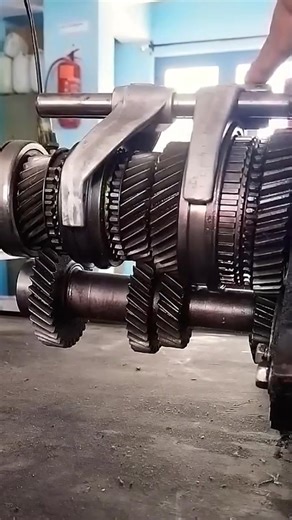 transmission gear shift test after overhaul #mechanic #transmisi #gearbok #mechaniclife #reels | Abiee Ashef Lookman