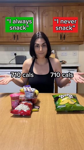 Most people think they’re “bad” for snacking… but the real issue is usually mindless snacking, not snacking itself. Both sides here are 710 calories - but they behave completely differently in your body. On the right: one big, low-volume snack. It may taste good but it barely fills you!! So you keep picking and before you know it, the share bag is gone.. On the left: the same calories spread across higher-volume foods with protein, fibre and actual nutrients. You feel satisfied, you’re not picki