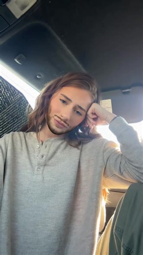 Prince Royce: Mewing Technique for a Stunning Jawline