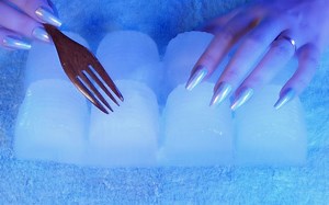 【SleepyHead】冰块抓挠 敲击音（指甲 塑料叉） ICE TAPPING and SCRATCHING No Talking