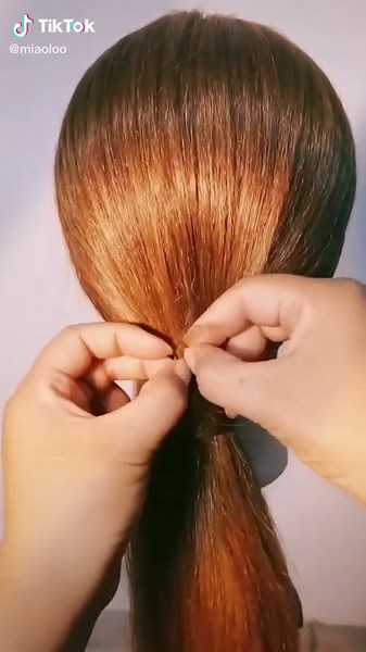 How to use a hair clip /Easy hairhack #hairidea #fyp #hairtok