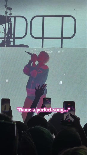 Lonely is the Muse Supremacy ✨ 🖤 @Halsey @halseyhq #halsey #concert #nyc #backtobadlands