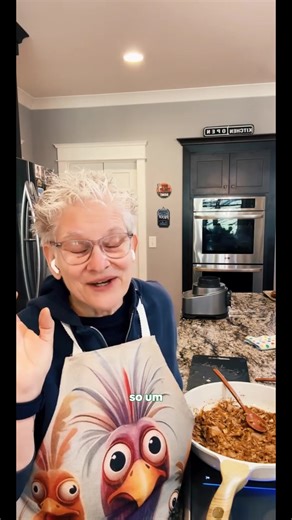 Chicken Pattern Apron, 1 Count/12pcs Colorful Sleeveless Kitchen Apron, Lemon Pattern Apron, Novelty Cooking Aprons, Easy Cleaning Apron for Home Cooking, Kitchen Wear, and Cooking Enthusiasts