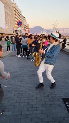 Exploring Napoli with Daniele Vitale Sax