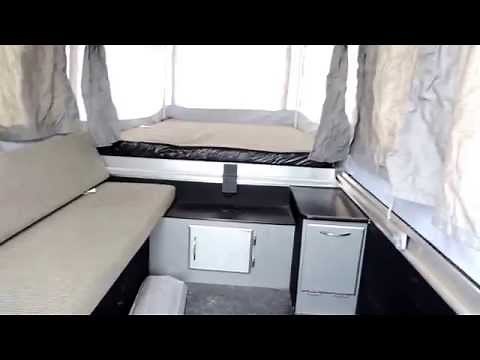 Cool Little 14' Open 2006 Fleetwood Element Neon Pop Up 940lbs..