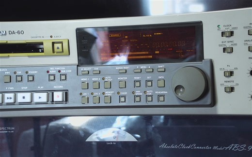 Tascam DA60时钟同步解码视频