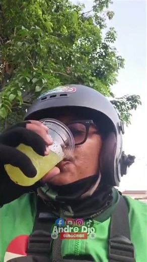 Selamat Berbuka Puasa 😁🙏🏻✌️ #motovlog #grabbali #minivlog #bali #shortvideo #puasa #humor