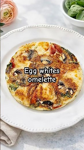 Good morning 🌞 Beautiful light breakfast with egg whites and vegetables in the air fryer 😍✨