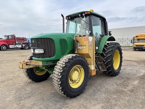 2003 John Deere 7220 Tractor