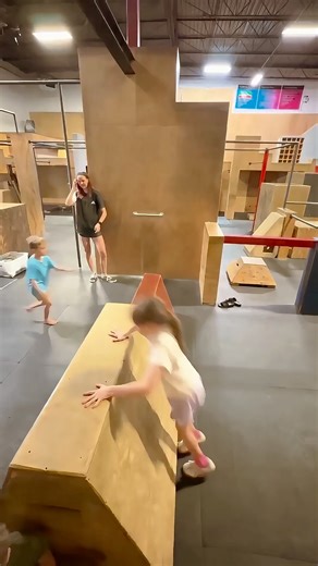 🔥 Hey Denver Parents! 🔥 Looking for a fun, active way to keep your kids moving during Spring and Summer break? Our Parkour Camps at APEX Denver are the perfect outlet for their energy. No experience needed! At APEX Denver Parkour Gym, we do more than just teach flips and vaults. Our Spring & Summer Camps give kids a safe, structured, and exciting environment to move, learn, and grow. Each camp day includes skill-building drills, games, obstacle challenges, and teamwork that help develop streng