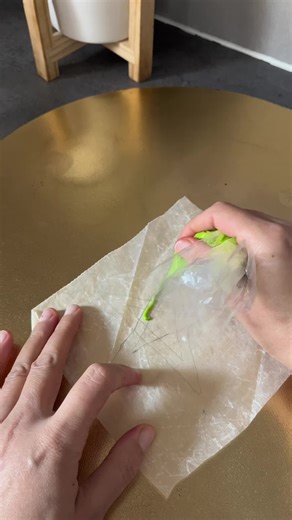 How to Create Beautiful Star-Shaped Parchment Decorations