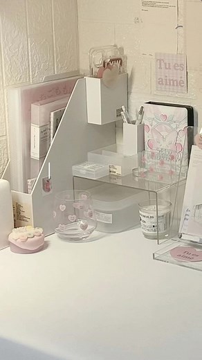 Cute Artificial Tulip Desk Decor Ideas