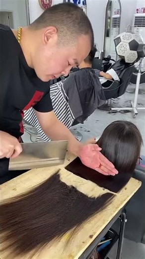 The secret technique barbers use for perfectly clean hair ends