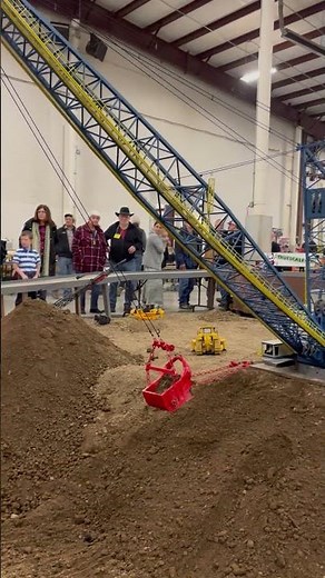 This HUGE RC dragline excavator is custom built