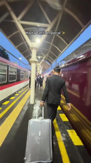 Kereta Kelas Imperial Java: Pengalaman Istimewa 🚆✨