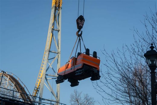 Coaster trains lifted back onto tracks at Hersheypark