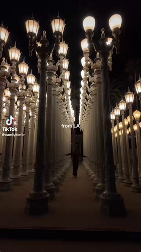 Katy Perry “international smile” deserves to go viral