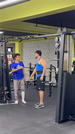 broken leg🤕 prank ☠️ #world #trollface #pranks #prankcall #funny #workout #gym