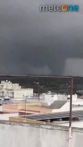 36K views · 190 reactions |  #DirettaMeteo ***TORNADO A TRICASE*** MULTIPLE-VORTEX AND WEDGE TORNADO Incredibile la testimonianza dalla zona di Tricase (Le) colpita da un Multiple Vortex Tornado, cioè un Tornado che contiene al suo interno o intorno ad esso (come in questo caso) più di un vortice rotante.  Giovanni Carità | MeteOne Puglia e Basilicata | Facebook