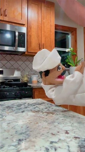 Hopping 😝 #sml #smlpv #funny #funnyimages #funnymemes #puppet #funnypictures #smlrose #fnaf ￼