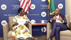 2.2K views | L'American Center TV a accueilli Djibril Sano, un ancien...