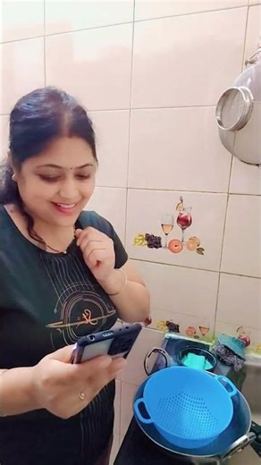 Bina haath lagaye bartan kaise dhoye...🤔🤣#ytshorts #shorts #viral #himnath