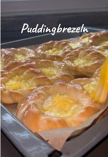 Leckere Puddingbrezeln einfach selber machen
