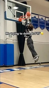 5'11" vs 6ft basketball dunking comparison