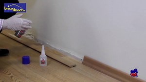 La colle Super Glue avec son aérosol Activateur permet de tout coller RAPIDEMENT !!! Le spray permet d'accélerer le collage et de coller les matériaux les plus difficiles !!! Disponibles sous plusieurs formats sur le site Brico-direct.tn (Pour plus d'info cliquez sur https://brico-direct.tn/108-colles-et-adhesifs) | Brico-Direct.tn