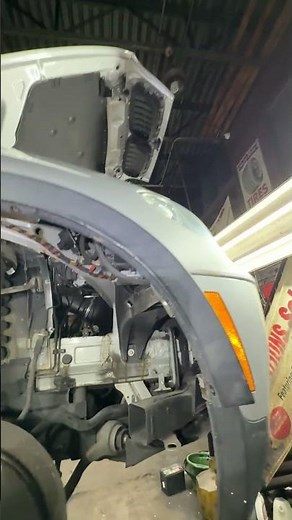 Bmw X5 Cooling/Radiator Fan Relay Location #bmw #x5 #relay