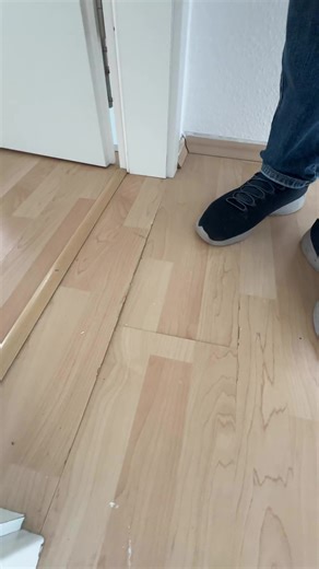 85K views · 62 reactions | Parkett reparieren #parkett #laminat #wasserschaden | Parkett Boos | Facebook