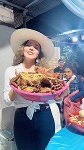 Quiero una comadre asi 🥰😁🥰 | Robert Mark