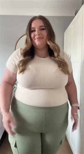 #weighing #weightgain #bbw #scales #feedee