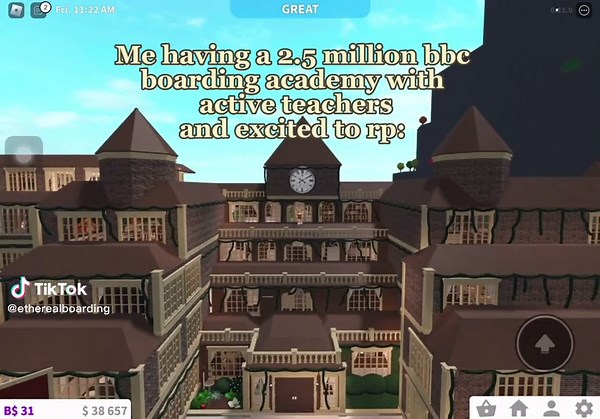 Boarding School Roleplay in Bloxburg Game