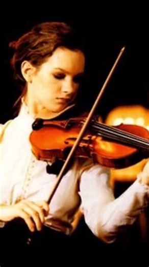 Hilary Hahn Plays Stravinsky Violin Concerto #violin #hilaryhahn