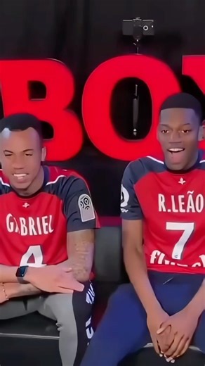Arsenal defender GABRIEL MAGALHAES & Rafael Leão show off SINGING SKILLS | Powered by chinkseyMEDIA
