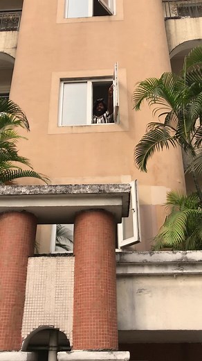 Urban Climbing Comedy: Escaping Through A Window