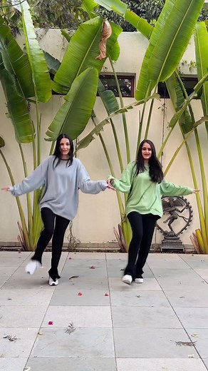 Indian Bollywood Trending Dance #tiktok #bollywood #new2024 #2024dance #dance #dancechallenge #brotherdance #danceindia #trend #virel